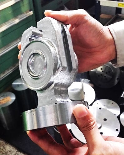 i-Machining導入により荒加工の時間を50%削減